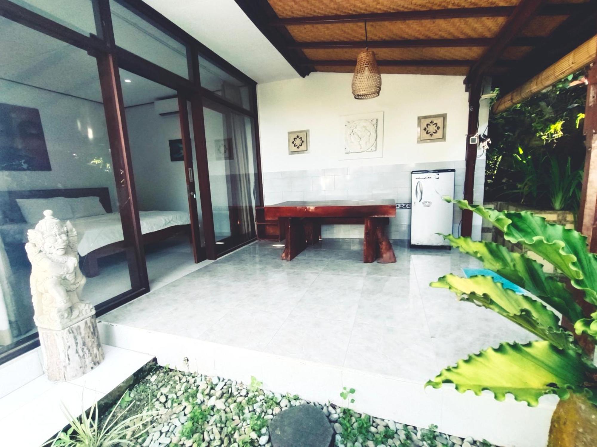 Sadia Home Stay Canggu  Luaran gambar