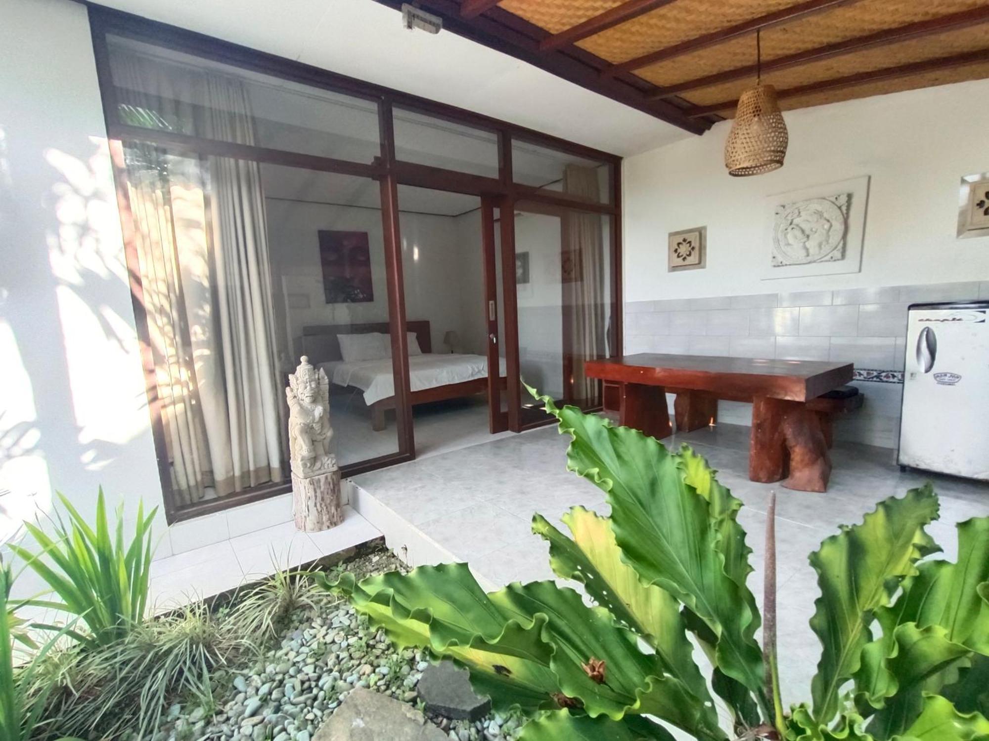 Sadia Home Stay Canggu  Luaran gambar