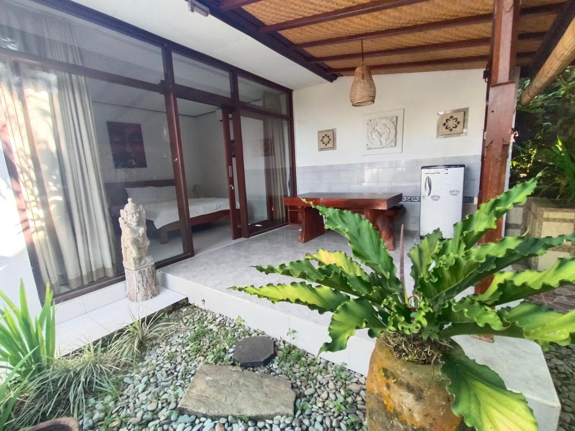 Sadia Home Stay Canggu  Luaran gambar